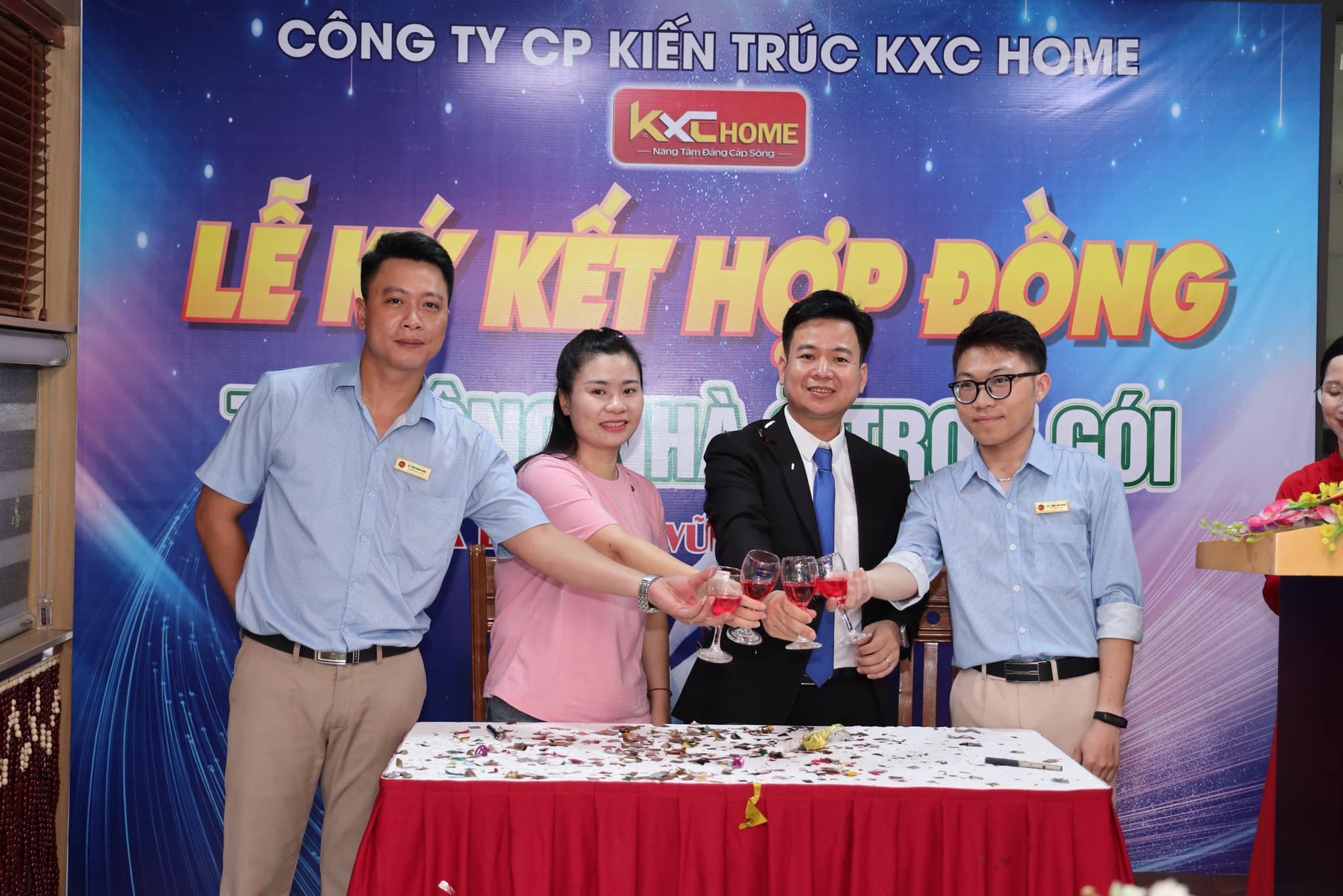 Lễ ký kết hợp đồng thiết kế nhà Bắc Giang 